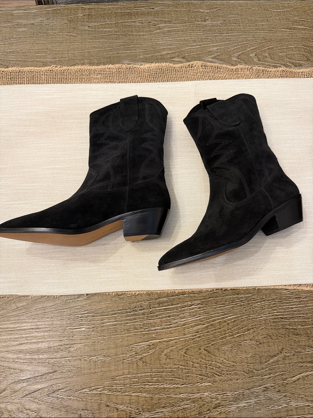👢Rebecca Minkoff Kaiegan Black Suede Western Boots - Picture 5 of 9